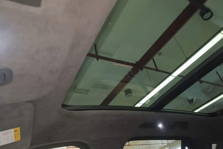 Used Nio ES8 2024 75 kWh Headliner
