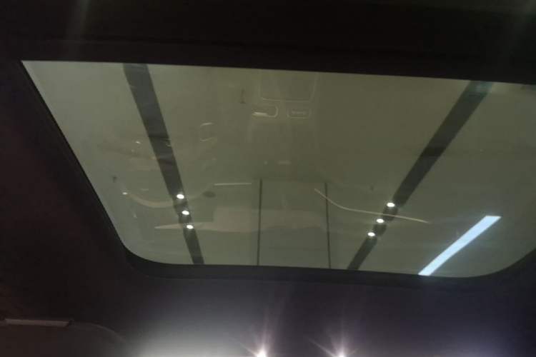Used Nio ES8 2024 75 kWh Headliner