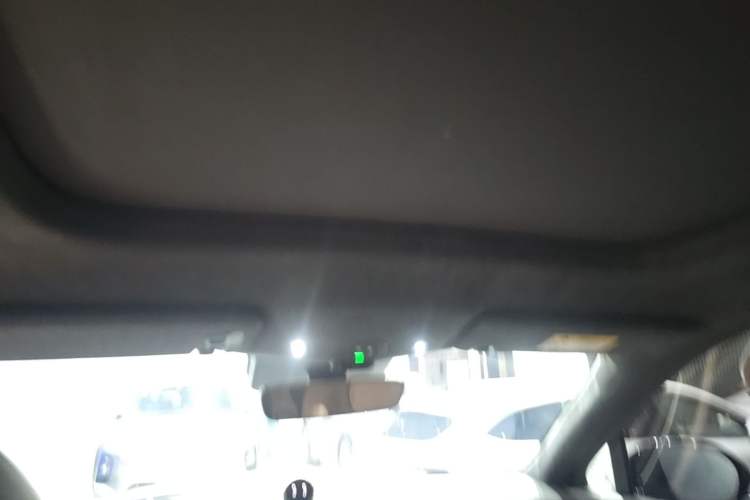 Used Nio ES8 2024 75 kWh Headliner