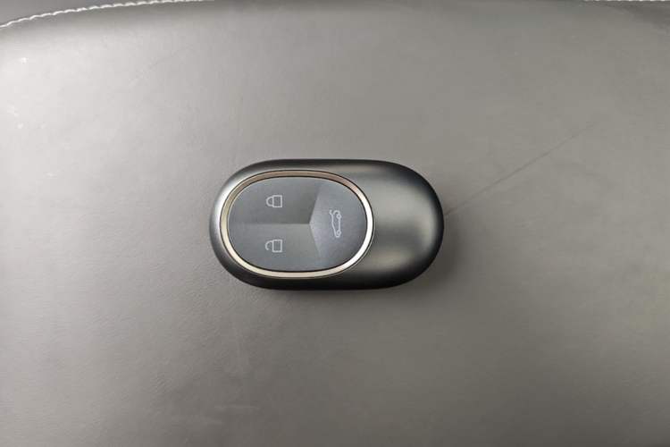 Used Nio ES8 2024 75 kWh Executive Edition Interior 1