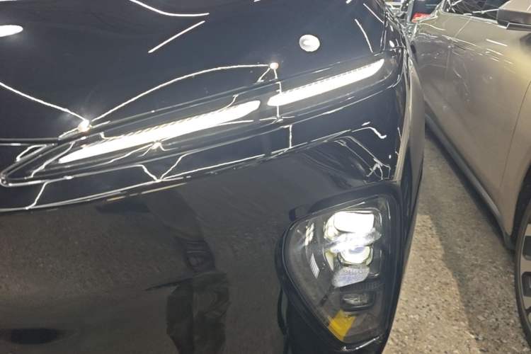Used Nio ES8 2024 100kWh Signature Edition Left Front Headlight