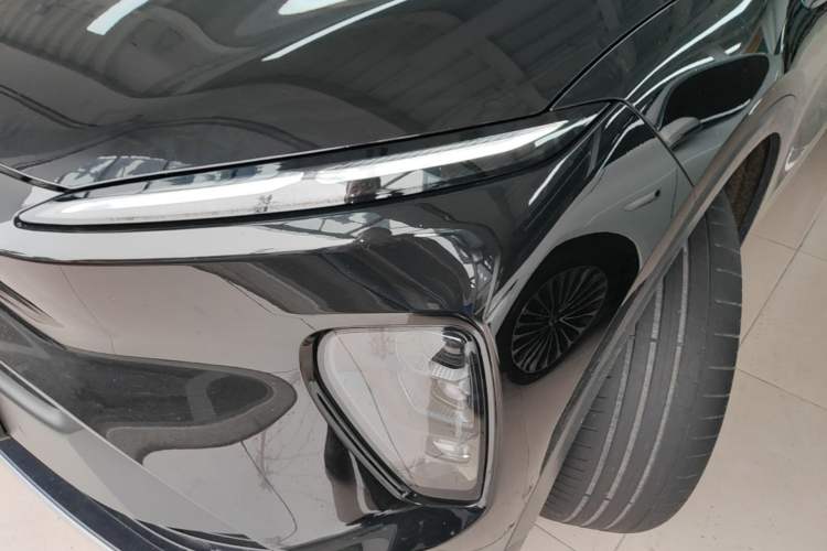 Used Nio ES8 2024 75 kWh Left Front Headlight