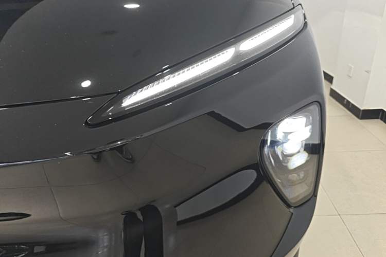 Used Nio ES8 2024 75 kWh Executive Edition Left Front Headlight