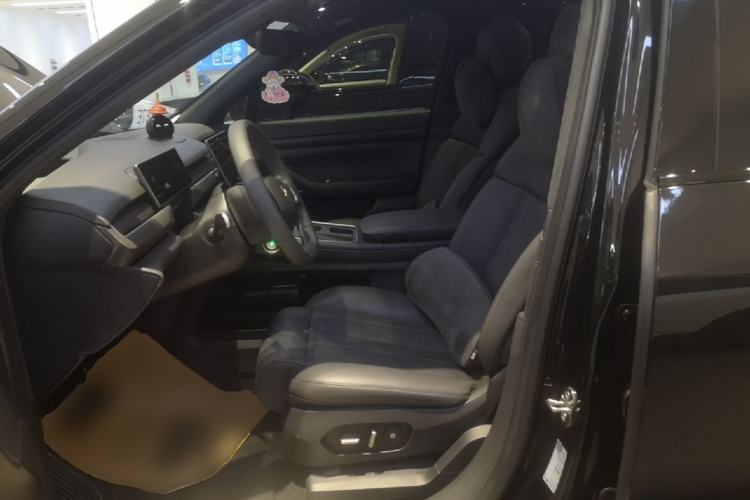 Used Nio ES8 2024 75 kWh Left Front Seat