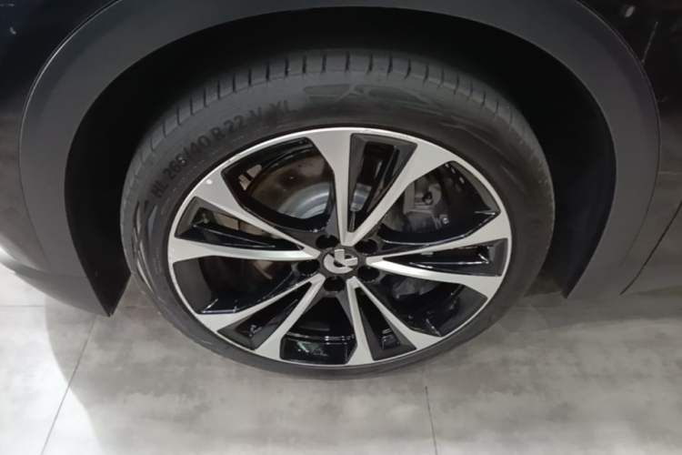 Used Nio ES8 2024 100kWh Signature Edition Left Front Wheel Hub