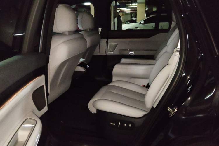 Used Nio ES8 2024 75 kWh Left Rear Seat