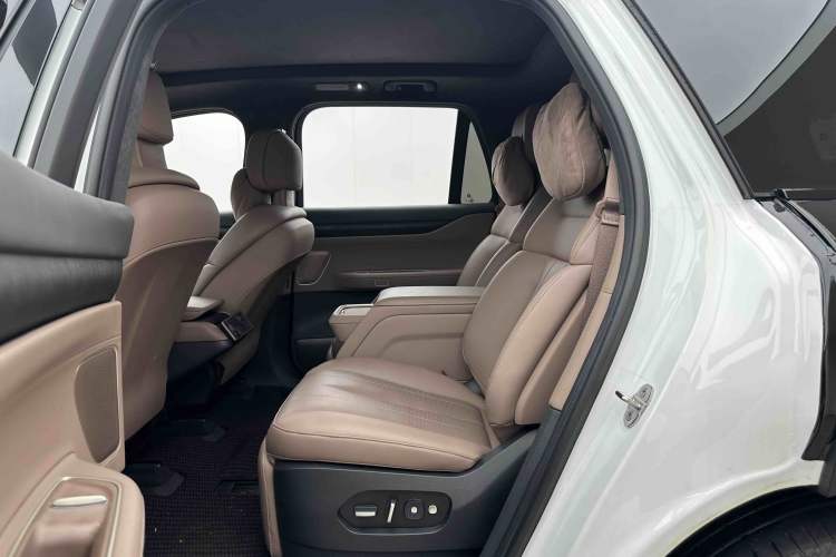 Used Nio ES8 2024 100kWh Signature Edition Left Rear Seat