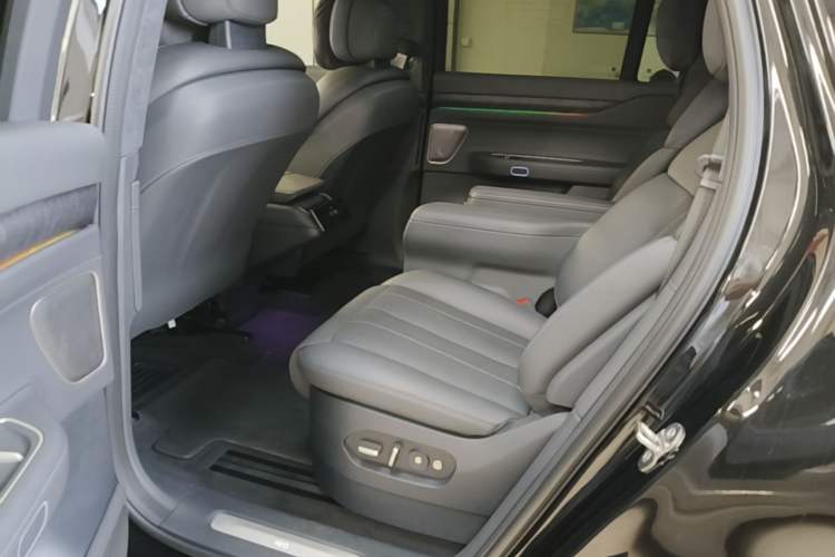 Used Nio ES8 2024 75 kWh Left Rear Seat