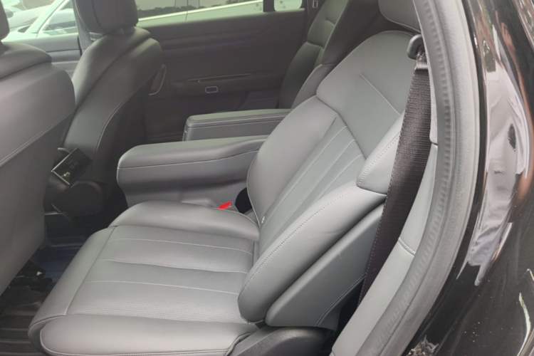 Used Nio ES8 2024 75 kWh Left Rear Seat