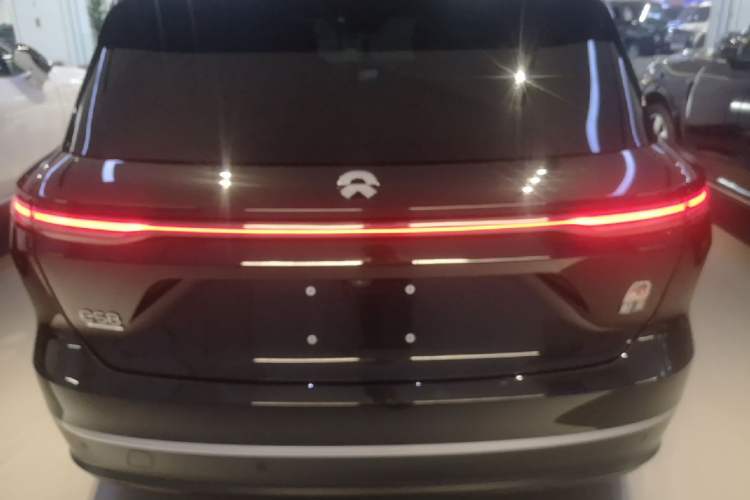 Used Nio ES8 2024 75 kWh Rear