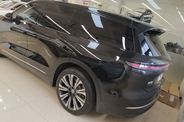 Used Nio ES8 2024 75 kWh Rear Left 45 Deg