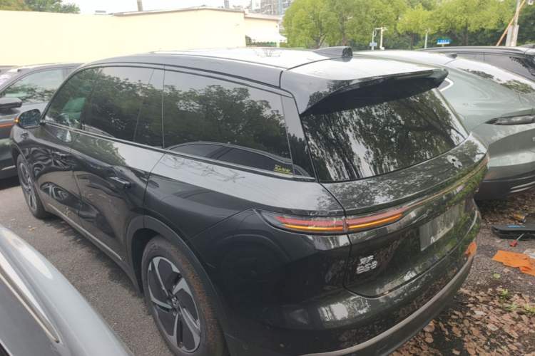 Used Nio ES8 2024 75 kWh Rear Left 45 Deg