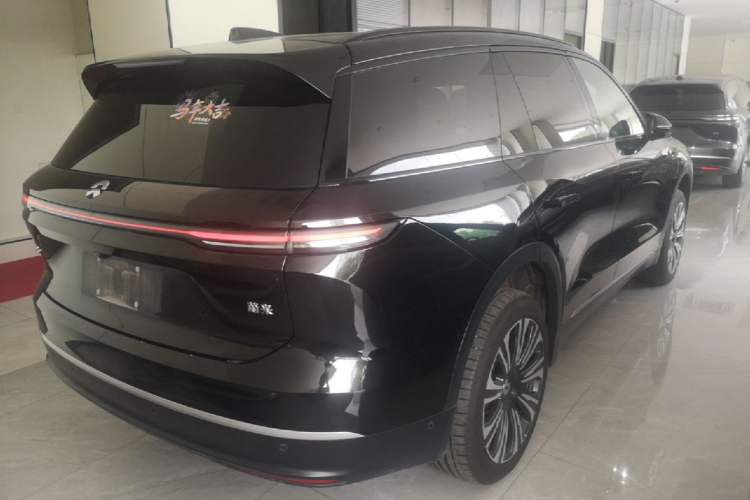 Used Nio ES8 2024 75 kWh Executive Edition Rear Right 45 Deg