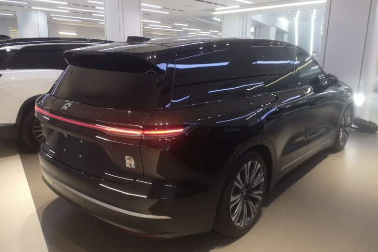 Used Nio ES8 2024 75 kWh Rear Right 45 Deg