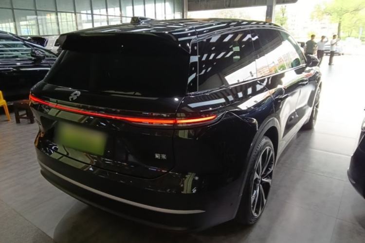 Used Nio ES8 2024 100kWh Signature Edition Rear Right 45 Deg
