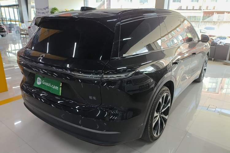 Used Nio ES8 2024 100kWh Signature Edition Rear Right 45 Deg
