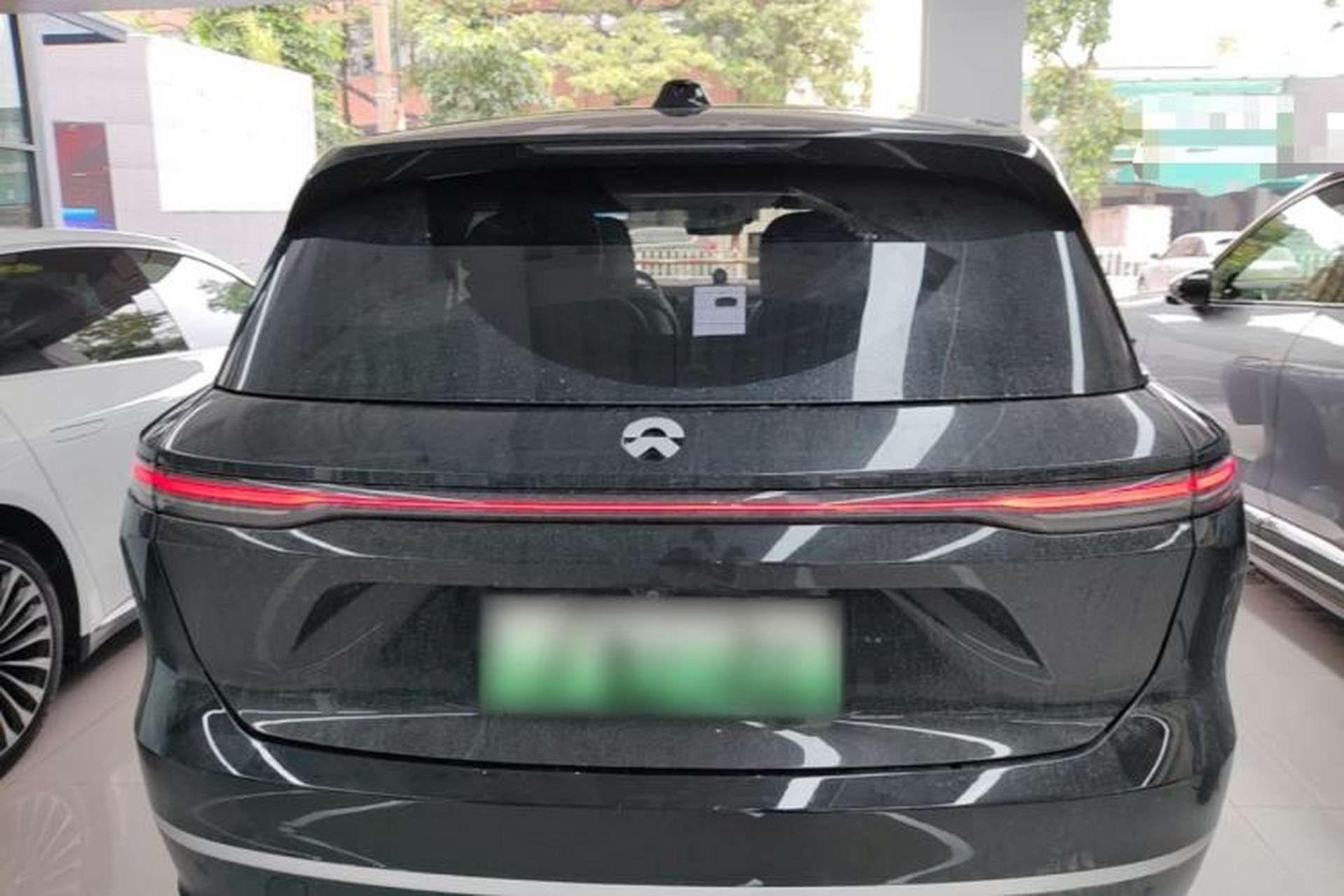 Used Nio ES8 2024 75 kWh Rear