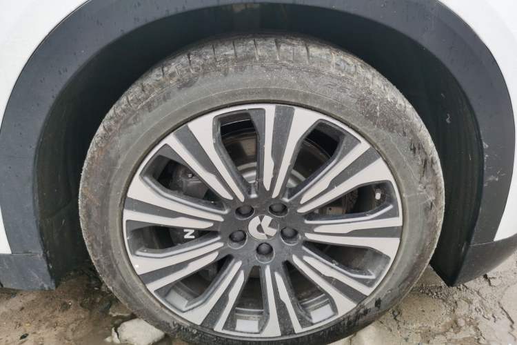 Used Nio ES8  Right Front Wheel Hub