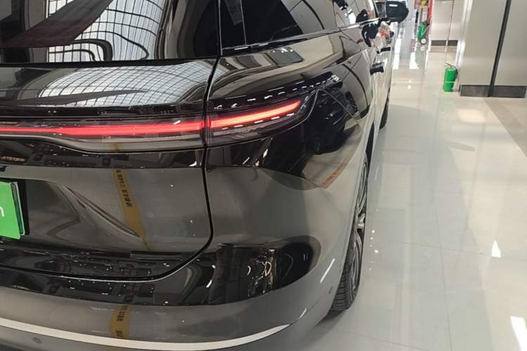 Used Nio ES8 2024 75 kWh Right Rear Taillight