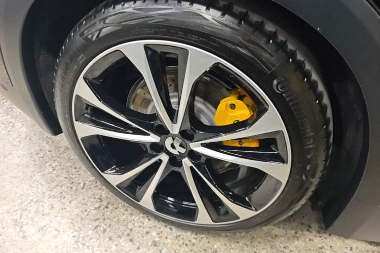 Used Nio ES8 2024 100kWh Signature Edition Right Rear Wheel Hub