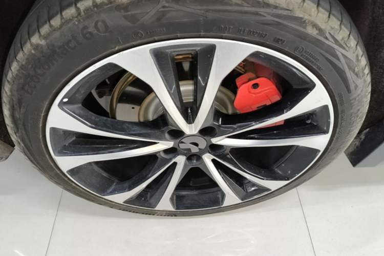 Used Nio ES8 2024 100kWh Signature Edition Right Rear Wheel Hub