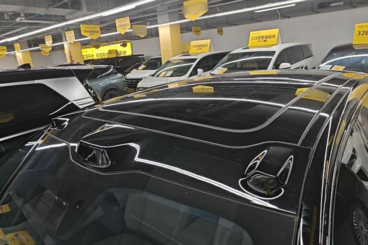Used Nio ES8 2024 75 kWh Executive Edition Roof