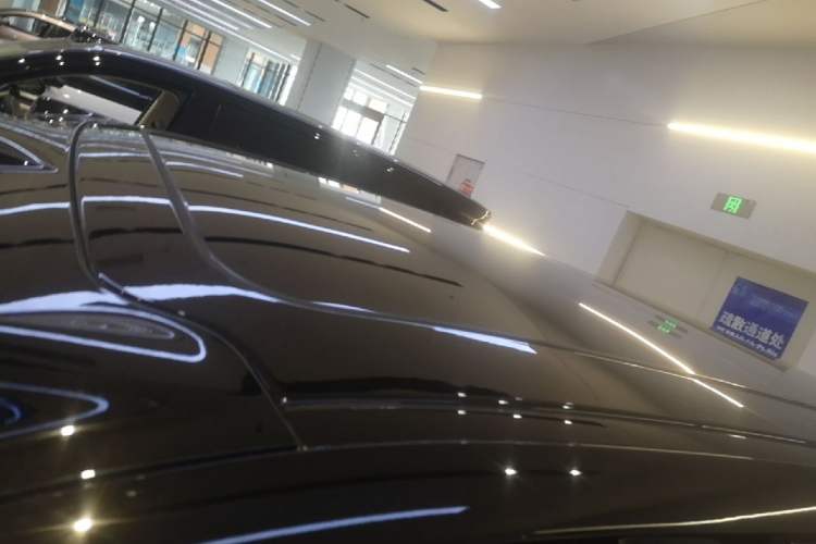 Used Nio ES8 2024 75 kWh Roof