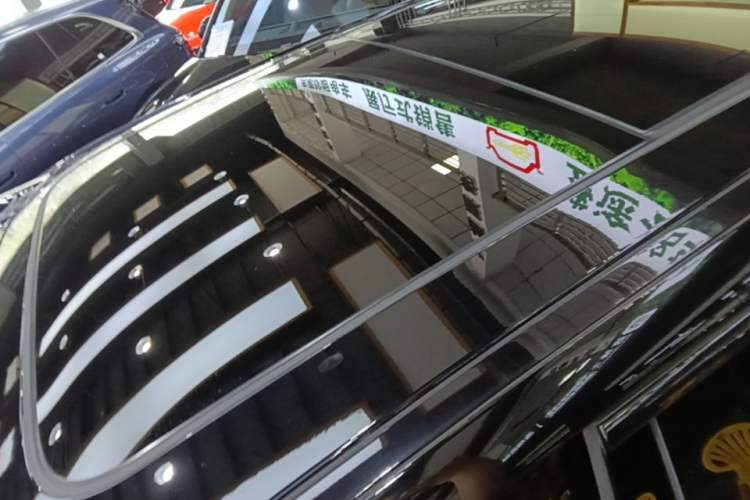 Used Nio ES8 2024 100kWh Signature Edition Roof
