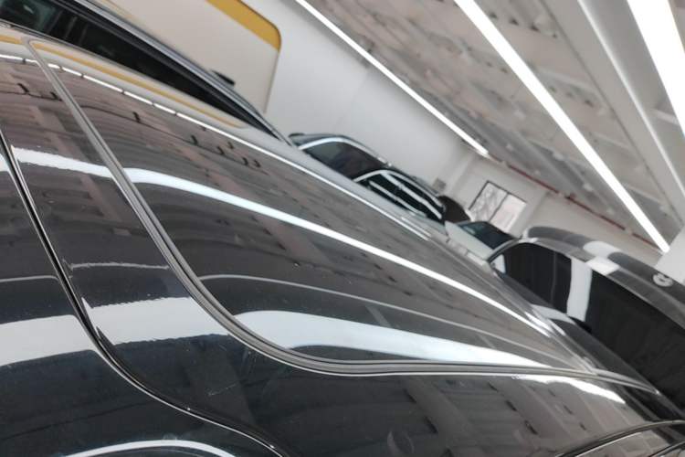 Used Nio ES8 2024 75 kWh Roof