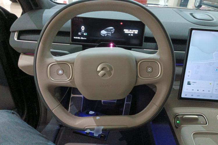 Used Nio ES8 2024 75 kWh Steering Wheel