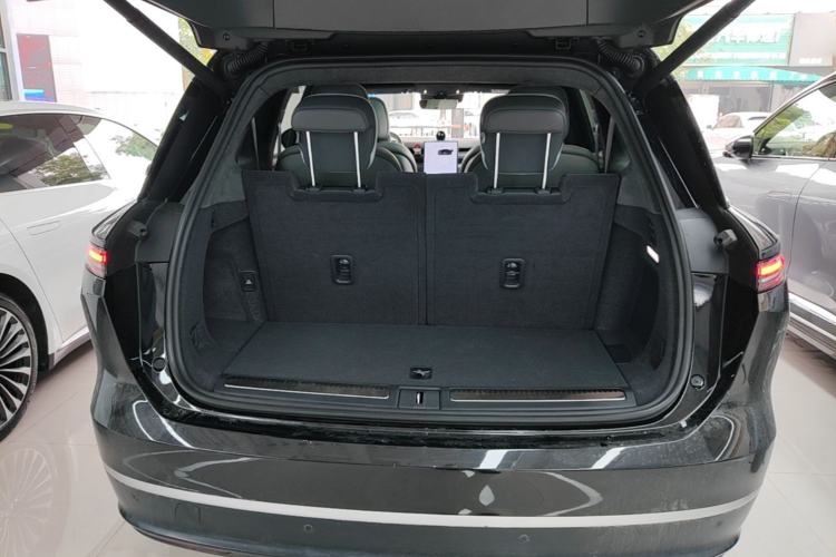 Used Nio ES8 2024 75 kWh Trunk