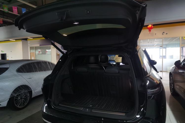 Used Nio ES8 2024 100kWh Trunk