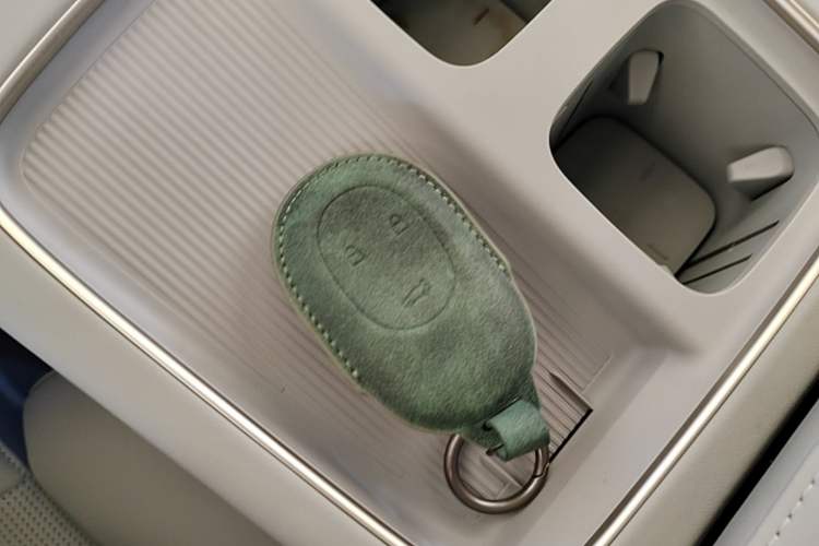 Used Nio ES8 2024 75 kWh Vehicle Key