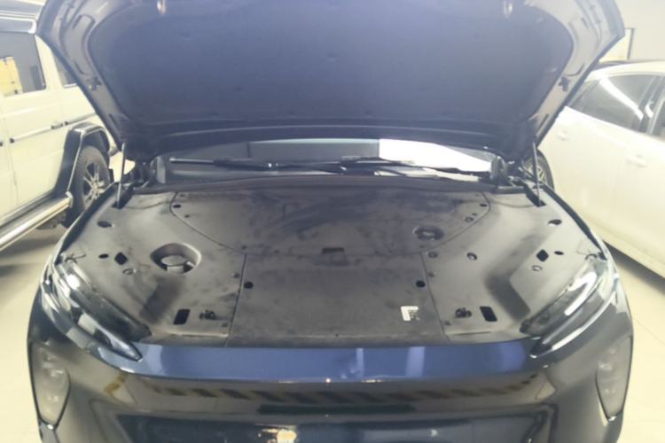 Used Nio ES8 2024 75 kWh Engine Bay