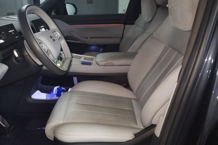 Used Nio ES8 2024 75 kWh Executive Edition Left Front Seat