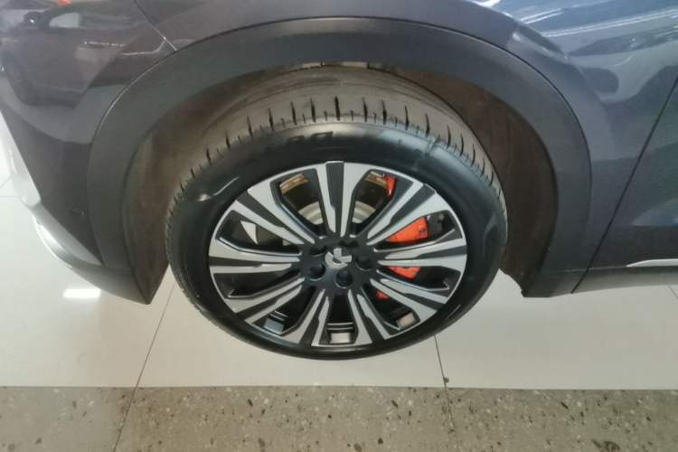 Used Nio ES8 2024 75 kWh Left Front Wheel Hub