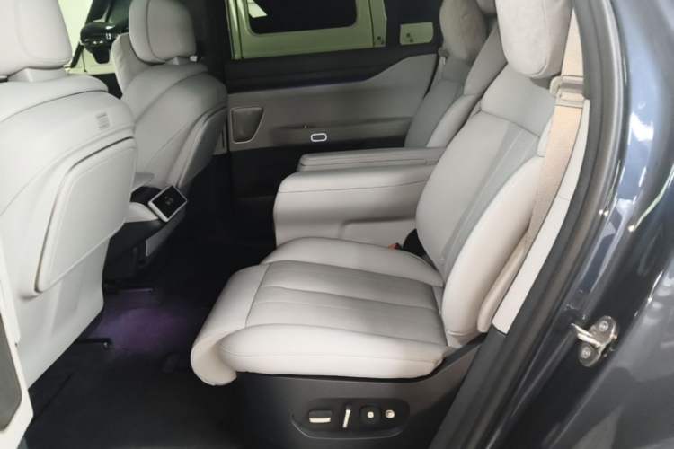 Used Nio ES8 2024 75 kWh Left Rear Seat