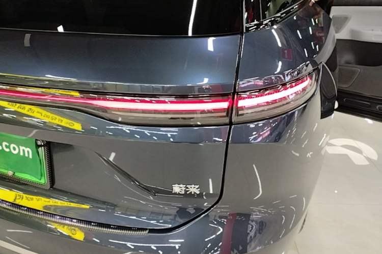 Used Nio ES8 2024 75 kWh Executive Edition Right Rear Taillight