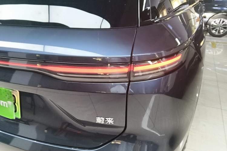 Used Nio ES8 2024 75 kWh Right Rear Taillight