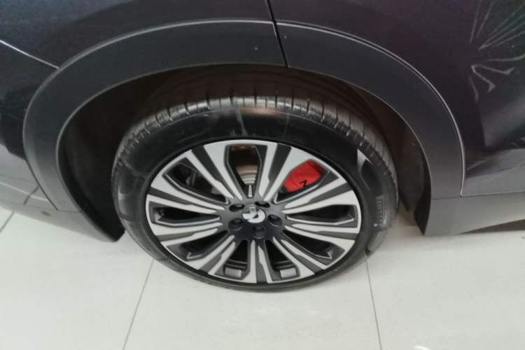 Used Nio ES8 2024 75 kWh Right Rear Wheel Hub