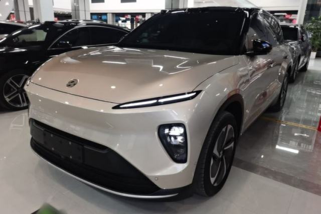 Used Nio ES8 2024 75 kWh Executive Edition