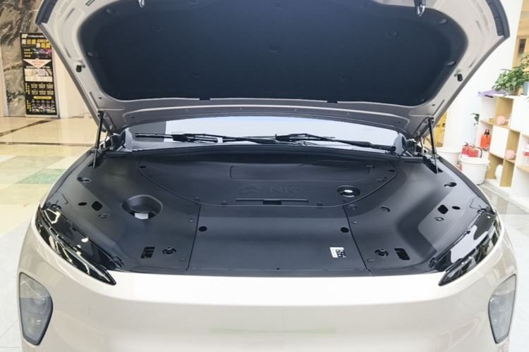 Used Nio ES8 2024 75 kWh Engine Bay
