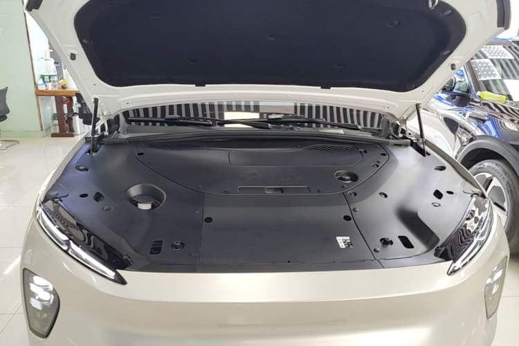 Used Nio ES8 2024 75 kWh Engine Bay