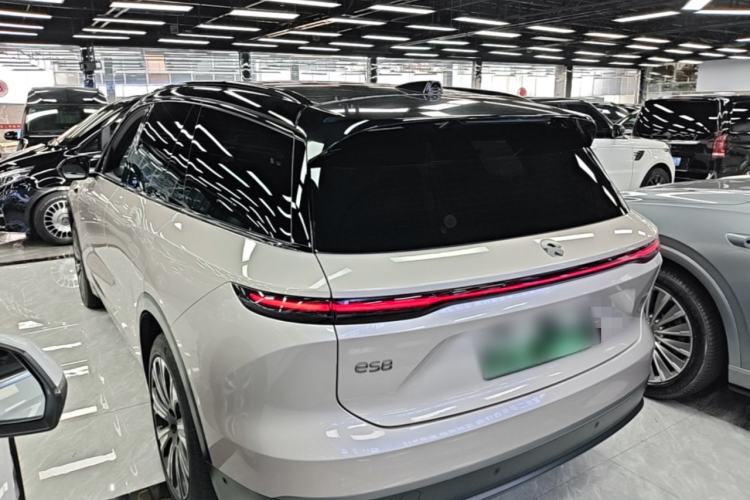 Used Nio ES8 2024 75 kWh Executive Edition Exterior 2