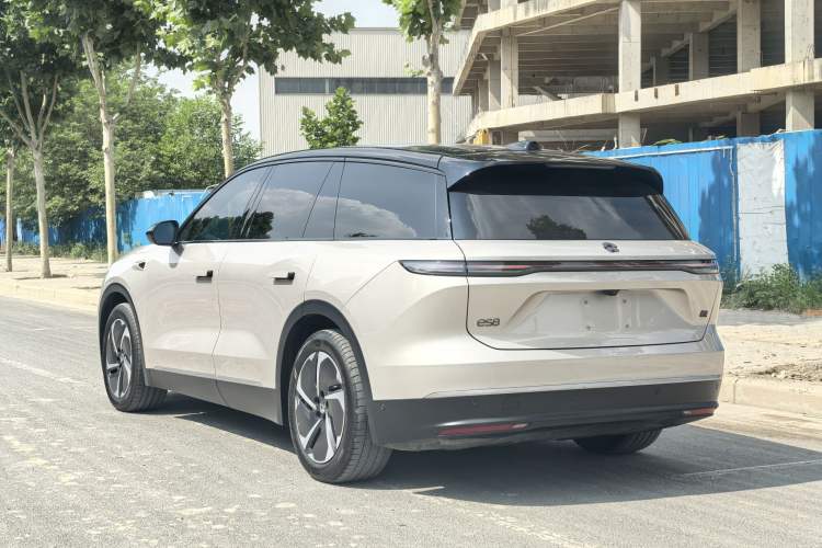 Used Nio ES8 2024 75 kWh Executive Edition Exterior 4
