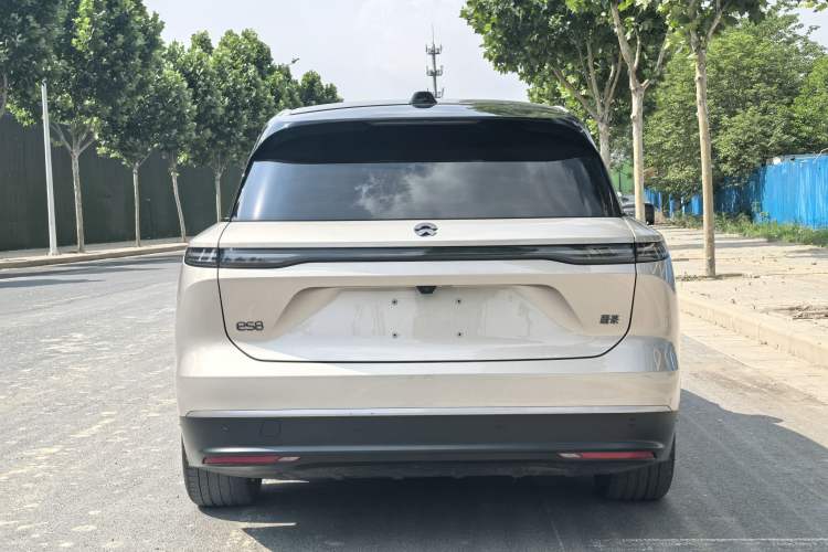 Used Nio ES8 2024 75 kWh Executive Edition Exterior 5