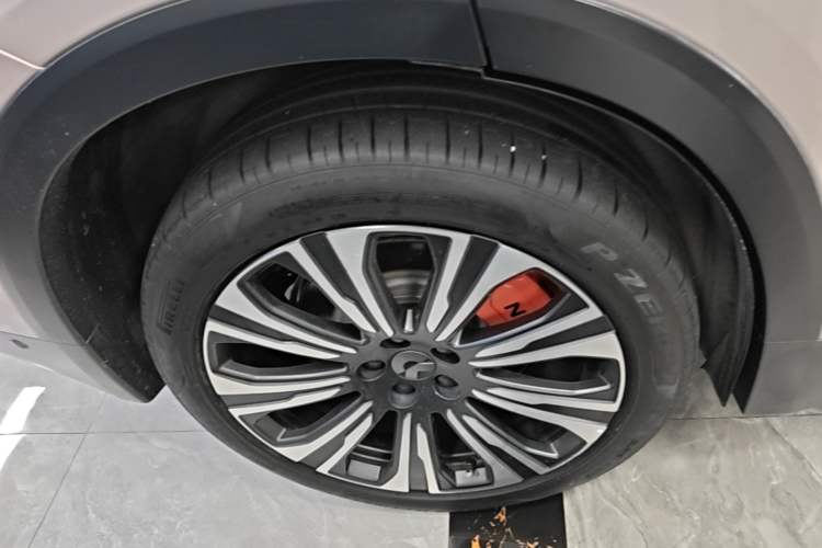 Used Nio ES8 2024 75 kWh Executive Edition Exterior 5