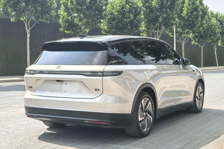 Used Nio ES8 2024 75 kWh Executive Edition Exterior 6
