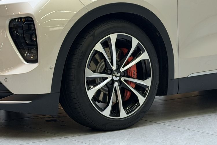 Used Nio ES8 2024 75 kWh Exterior 6