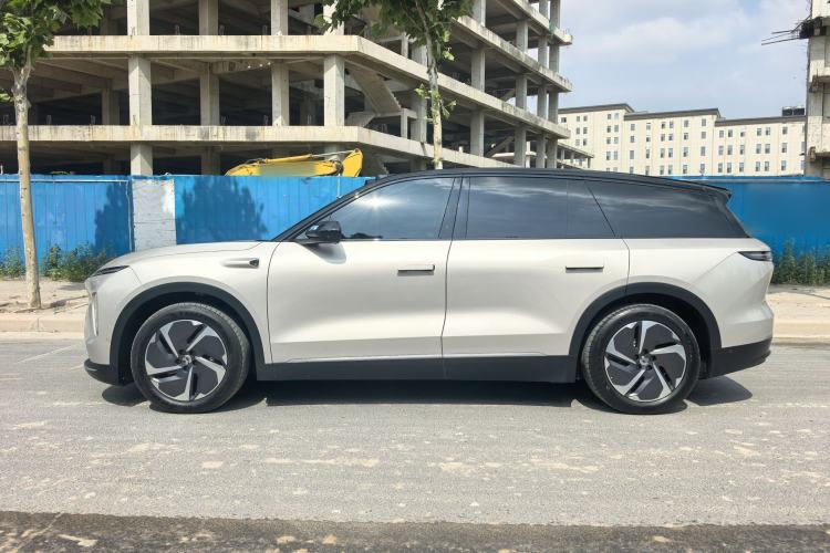 Used Nio ES8 2024 75 kWh Executive Edition Exterior 7